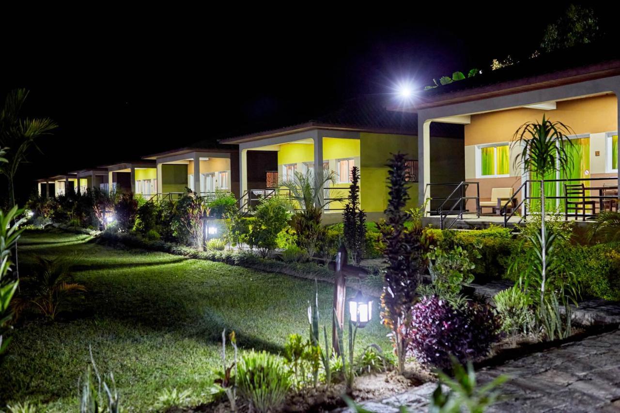 Andasibe Lemurs Lodge Kültér fotó